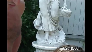 Hot slut gets double penetrated